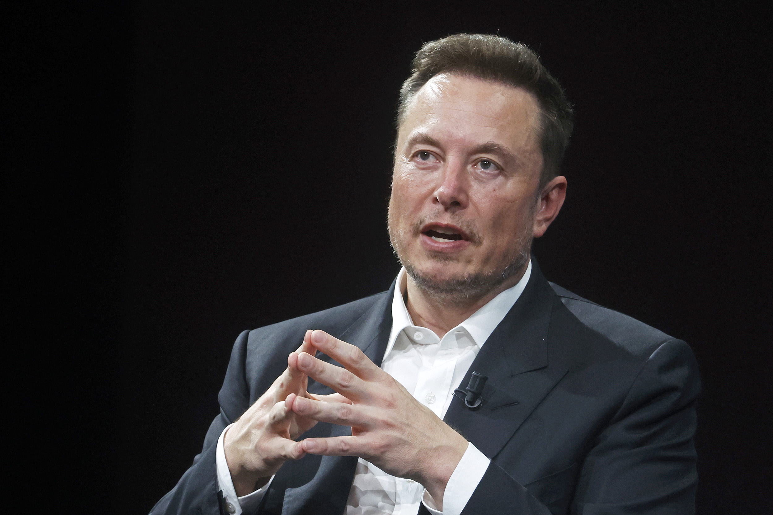 Elon Musk's worst-ever move: can ask 550 million X users to pay subscription fees.